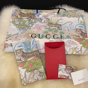 THE GUCCI NEW YEAR OF THE TIGER MONEY ENVELOPES!!!